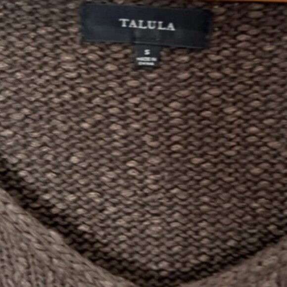 Talula (Aritzia) - Cashmere & Angora Green Knit Sweater - size Small - Picture 5 of 6